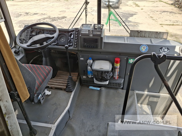 Autobus pasażerski AUTOSAN H-10.10 (przebieg 330152 km, ilość miejsc siedzących 43+1) 